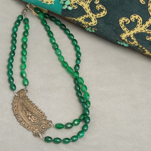Emerald chain - collana fatta a mano, pezzo unico