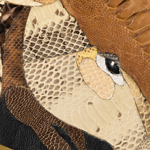 Armadillo (gold) - quadro a intarsio di Marina Chkouratova