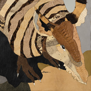 Armadillo (gold) - quadro a intarsio di Marina Chkouratova